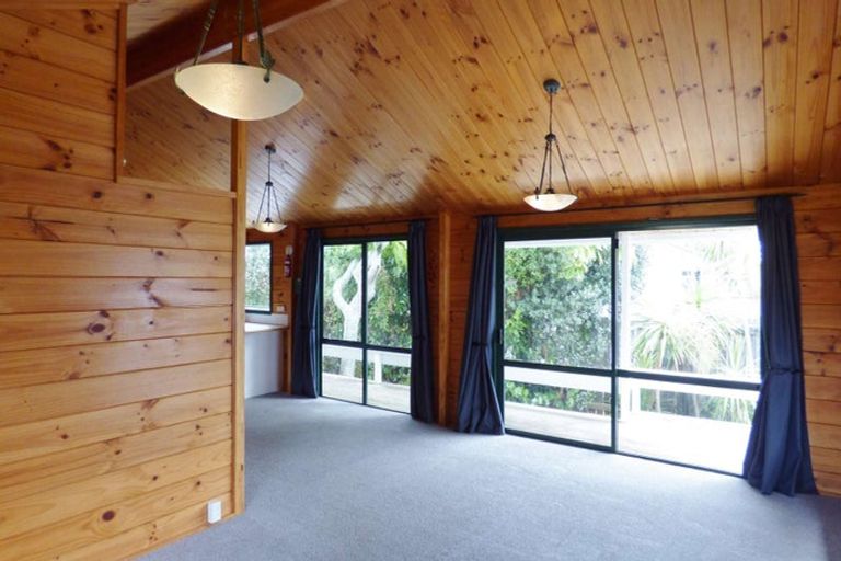 Photo of property in 103 The Esplanade, Manly, Whangaparaoa, 0930