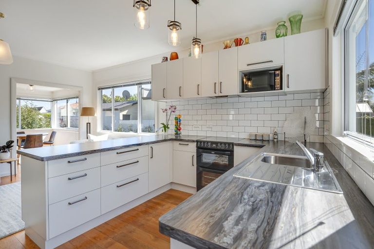 Photo of property in 17 Tasman Street, The Wood, Nelson, 7010