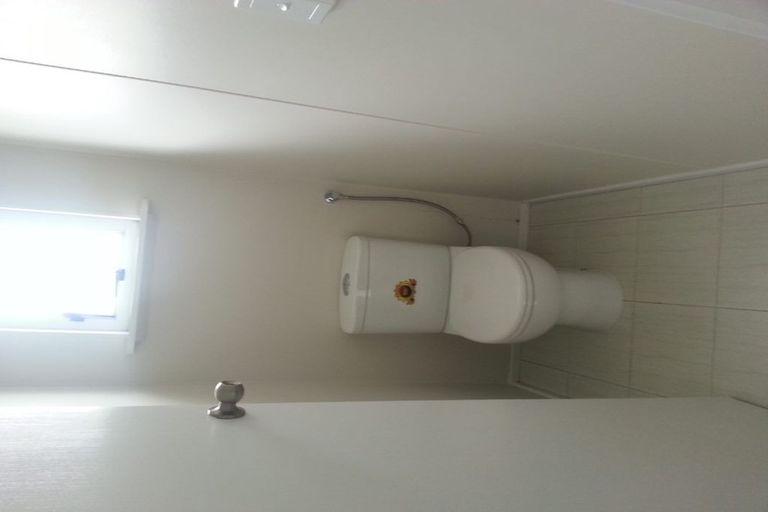 Photo of property in 8 President Avenue, Papakura, 2110