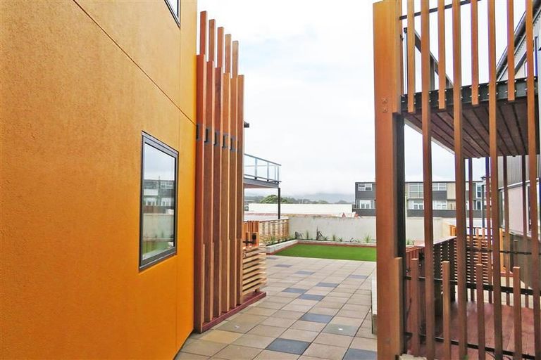 Photo of property in The Firemans Apartments, 207/321 Jackson Street, Petone, Lower Hutt, 5012