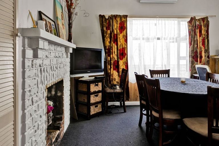 Photo of property in 49 Collins Street, Hawera, 4610