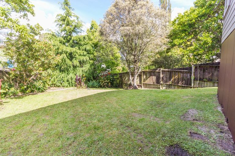 Photo of property in 12 Albemarle Place, Massey, Auckland, 0614