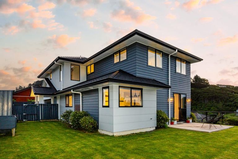 Photo of property in 163 Navigation Drive, Whitby, Porirua, 5024