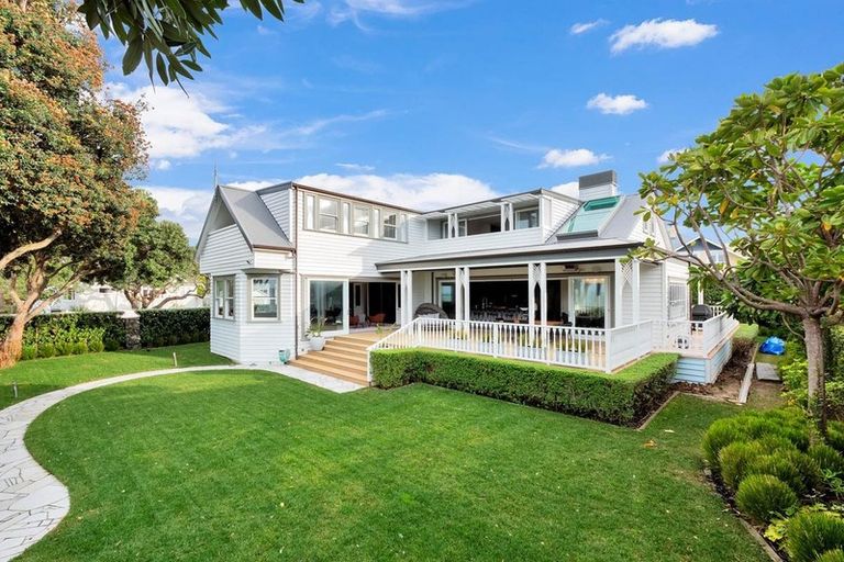 Photo of property in 15 Arawa Avenue, Devonport, Auckland, 0624