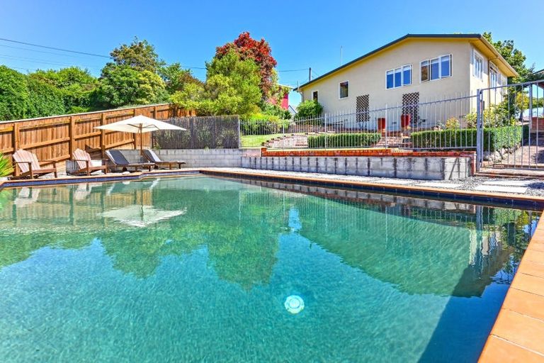 Photo of property in 17 Kopanga Road, Havelock North, 4130