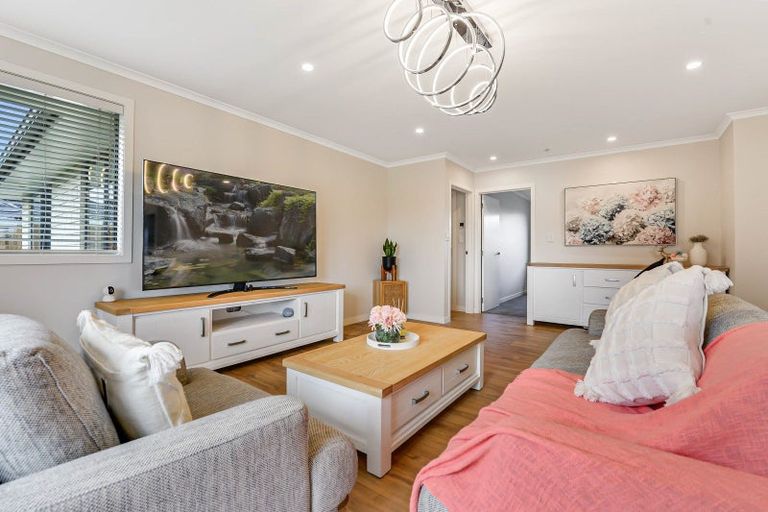 Photo of property in 21 Keerangi Place, Rototuna North, Hamilton, 3210