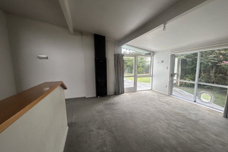 Photo of property in 5 Mcdonald Place, Awapuni, Palmerston North, 4412