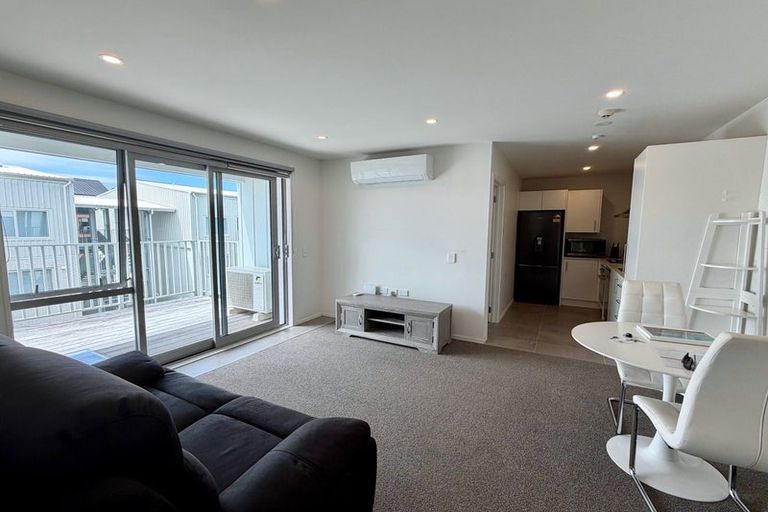 Photo of property in 202/28b Eileen Newey Place, Henderson, Auckland, 0612