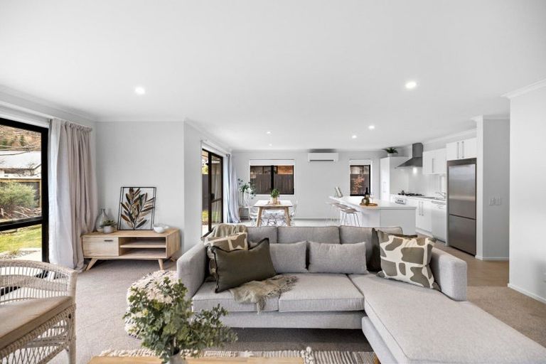 Photo of property in 2 Sew Hoy Lane, Arthurs Point, Queenstown, 9371