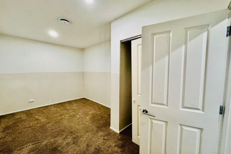 Photo of property in 25 Montilla Place, Manurewa, Auckland, 2102