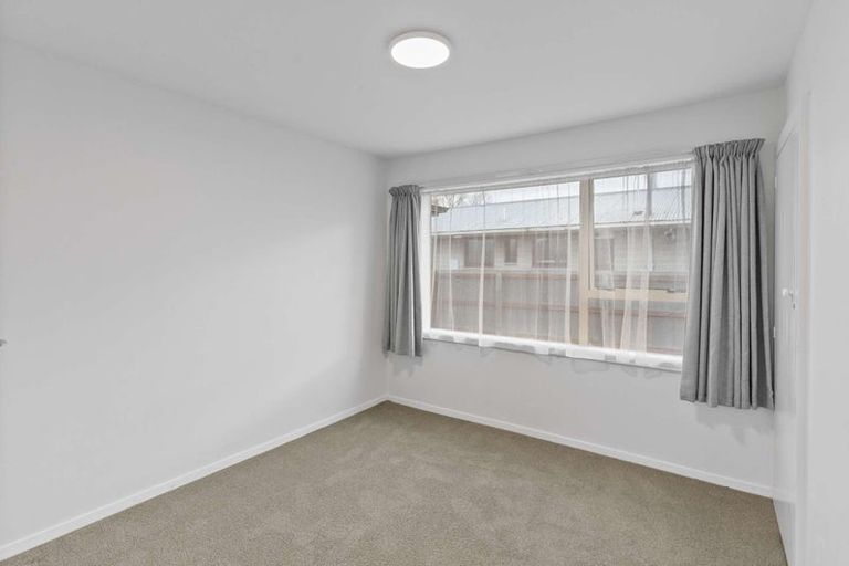 Photo of property in 14 Camelia Place, Islington, Christchurch, 8042