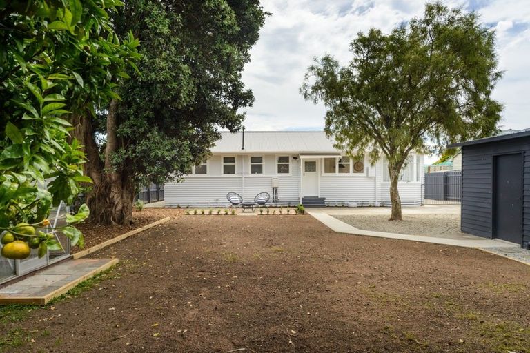 Photo of property in 6 Coventry Street, Highbury, Palmerston North, 4412