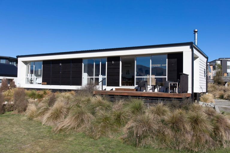 Photo of property in 39 D'archiac Drive, Lake Tekapo, 7999