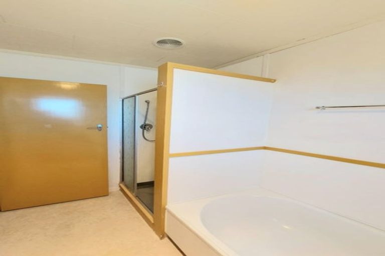 Photo of property in 27 Hall Road, Matua, Tauranga, 3110