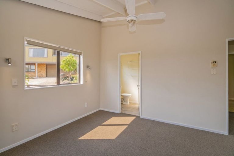 Photo of property in 4 Puriri Place, Whitianga, 3510