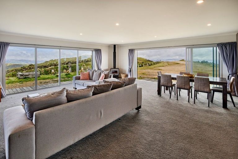 Photo of property in Long Gully, 380 Hawkins Hill Road, Brooklyn, Wellington, 6021