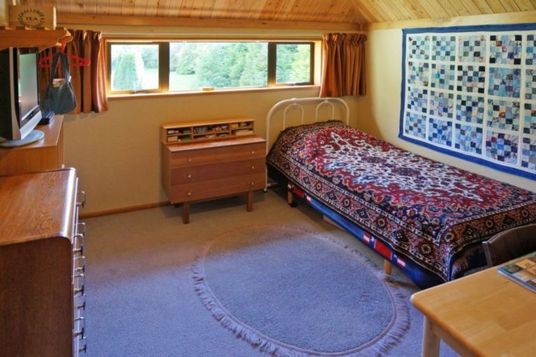 Photo of property in 22 Taiepa Road, Otatara, Invercargill, 9879