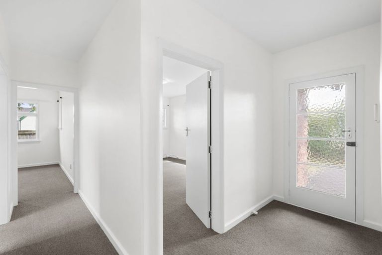 Photo of property in 18 Owens Terrace, Upper Riccarton, Christchurch, 8041
