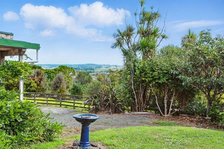 Photo of property in 83 Pipitiwai Drive, Helensville, Kaukapakapa, 0871
