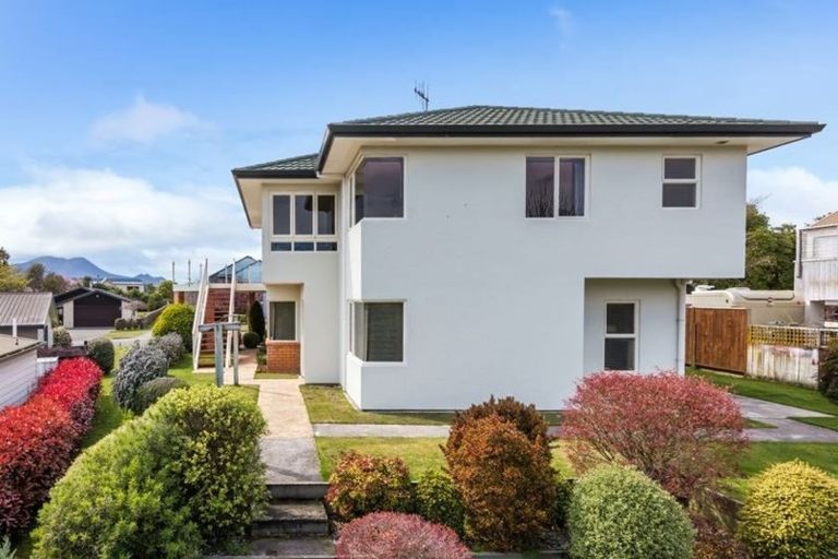 Photo of property in 11 Logan Avenue, Wharewaka, Taupo, 3330