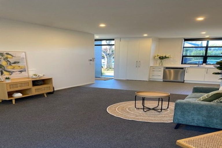 Photo of property in 6/27 Gracefield Avenue, Christchurch Central, Christchurch, 8013