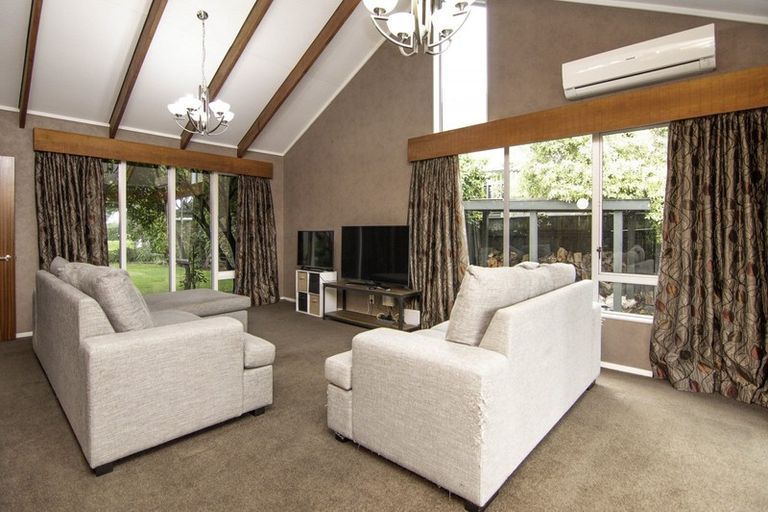 Photo of property in 43 Dittmer Drive, Awapuni, Palmerston North, 4412