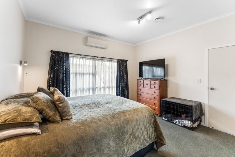 Photo of property in 8 Cambridge Street, Pahiatua, 4910
