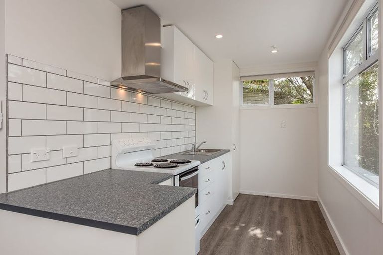 Photo of property in 2/25 Kitchener Terrace, Johnsonville, Wellington, 6037