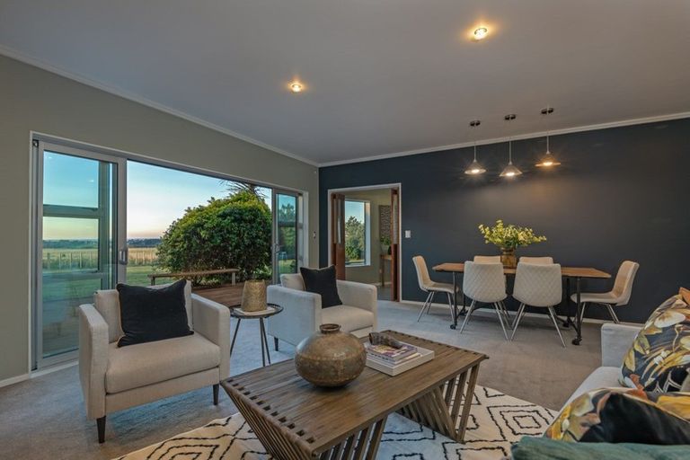 Photo of property in 53-55 Oram Drive, Turitea, Palmerston North, 4472