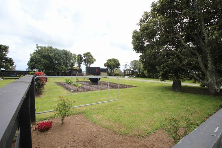 Photo of property in 70 Ackworth Road, Lepperton, New Plymouth, 4373