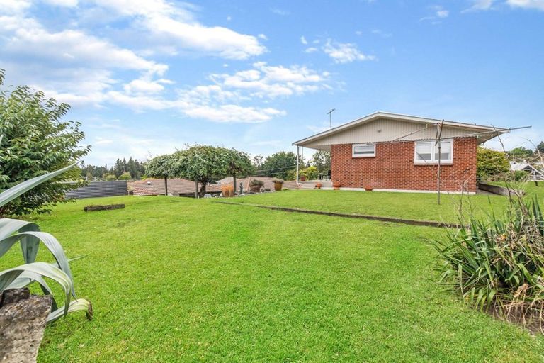 Photo of property in 23 Utuhina Road, Springfield, Rotorua, 3015
