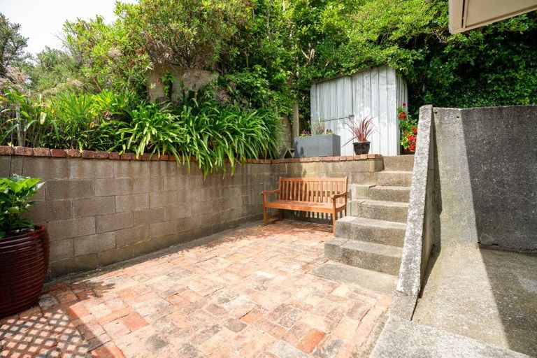 Photo of property in 12 Makatote Grove, Churton Park, Wellington, 6037
