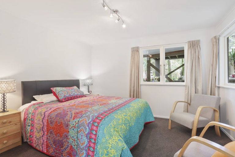 Photo of property in 85 Wood Bay Road, Titirangi, Auckland, 0604