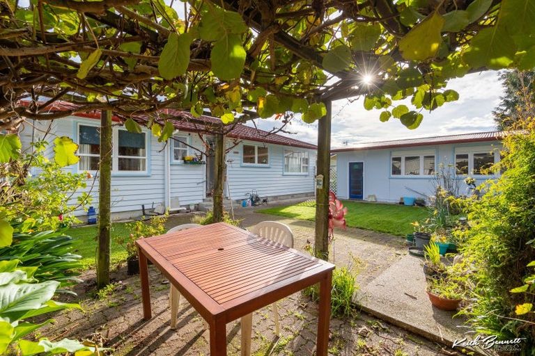 Photo of property in 64 Holdsworth Avenue, Trentham, Upper Hutt, 5018