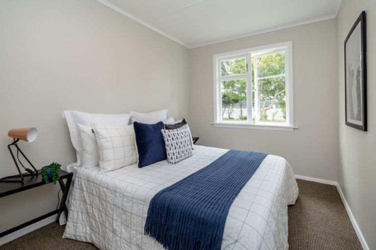 Photo of property in 2752 Lake Ferry Road, Pirinoa, Featherston, 5772