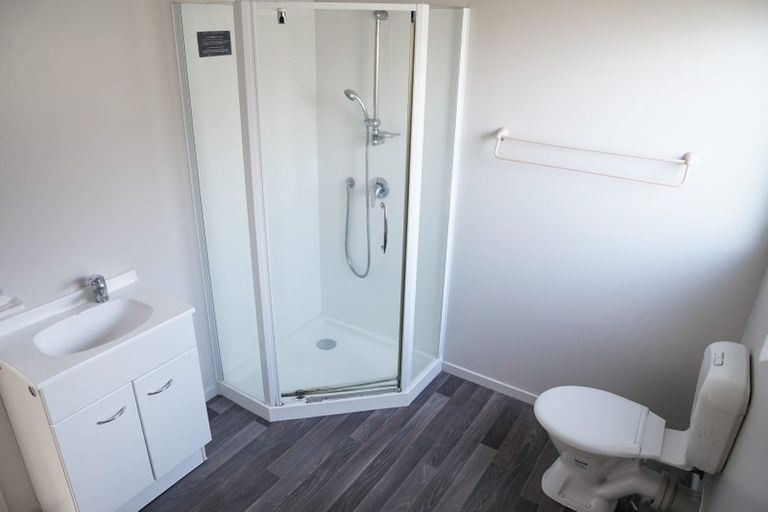 Photo of property in 13 Gala Place, Henderson, Auckland, 0612