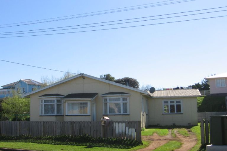 Photo of property in 23 Jenks Street, Foxton, 4814