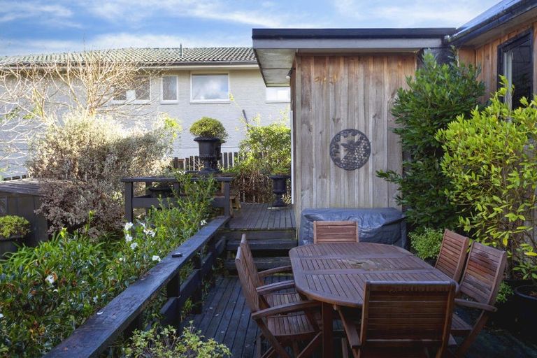 Photo of property in 43 Chesham Avenue, Waipahihi, Taupo, 3330