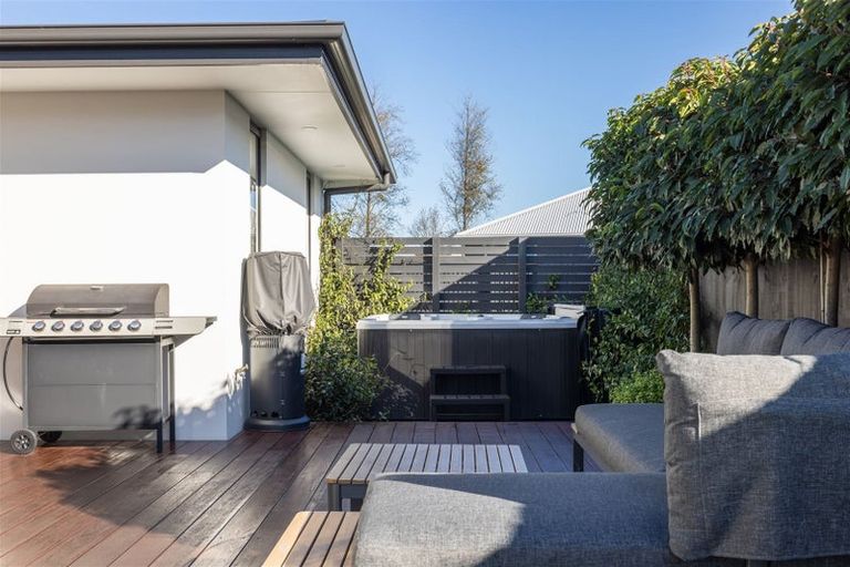 Photo of property in 5 William Deans Drive, Prebbleton, 7604