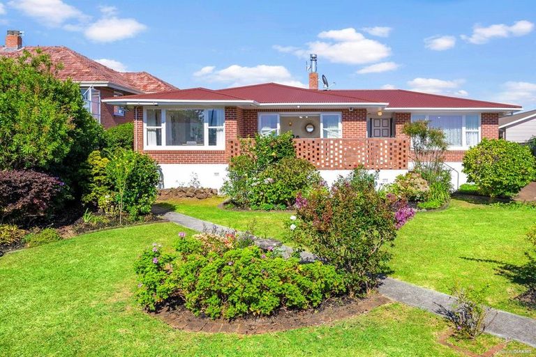 Photo of property in 1/3 Greenhill Crescent, Pakuranga, Auckland, 2010