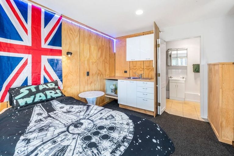 Photo of property in 21 Kotare Street, Hilltop, Taupo, 3330