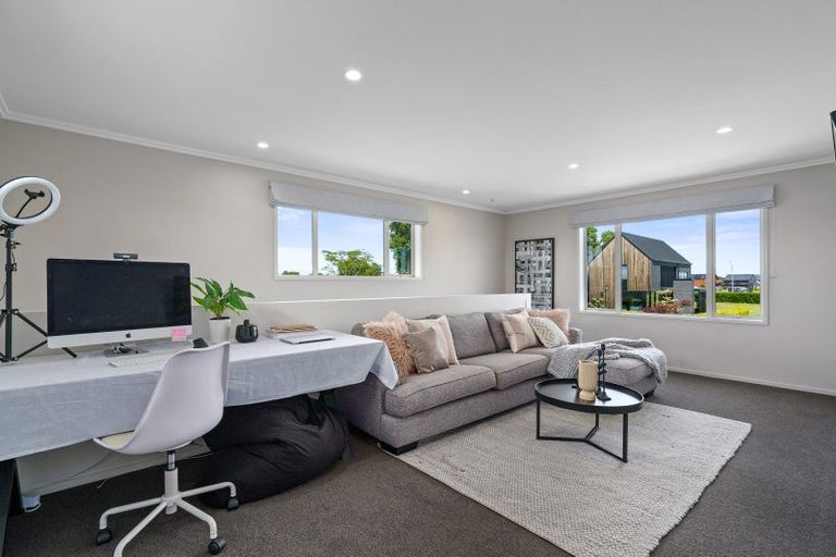 Photo of property in 1 Boyce Crescent, Cambridge, 3434