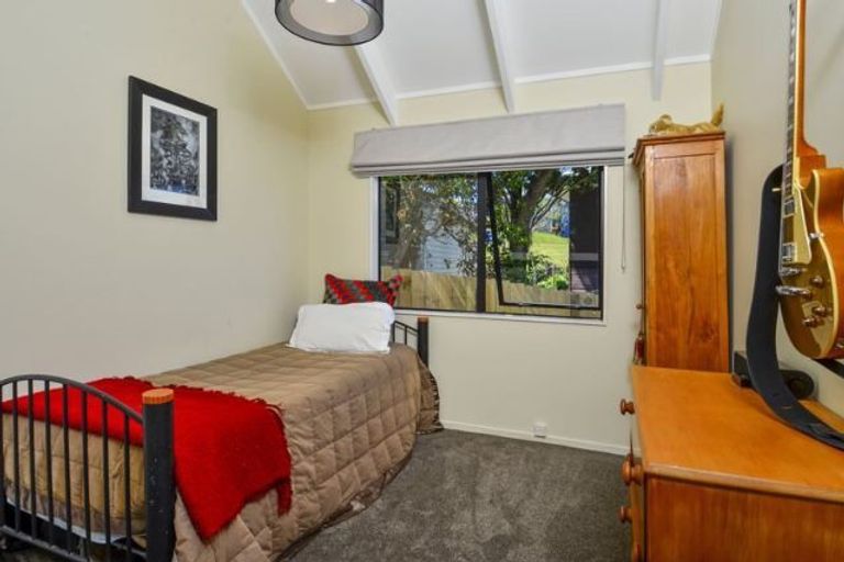 Photo of property in 2/23 Sunnynook Road, Forrest Hill, Auckland, 0620