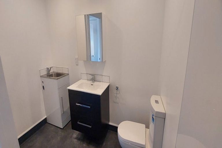 Photo of property in 1 Mccrae Place, Ashhurst, 4810