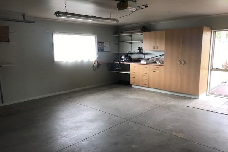 Photo of property in 22 Ruze Vida Drive, Massey, Auckland, 0614