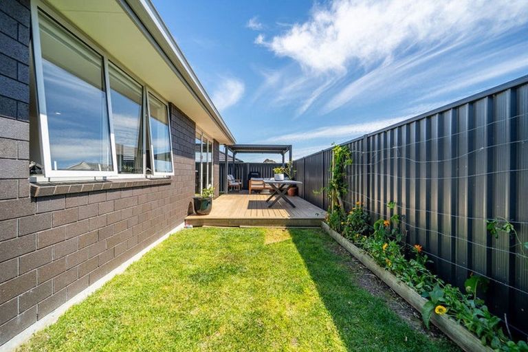 Photo of property in 106 Sentinel Avenue, Omokoroa, 3114