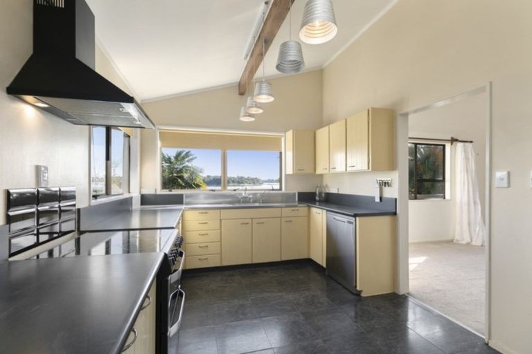 Photo of property in 34 Forrester Drive, Welcome Bay, Tauranga, 3112