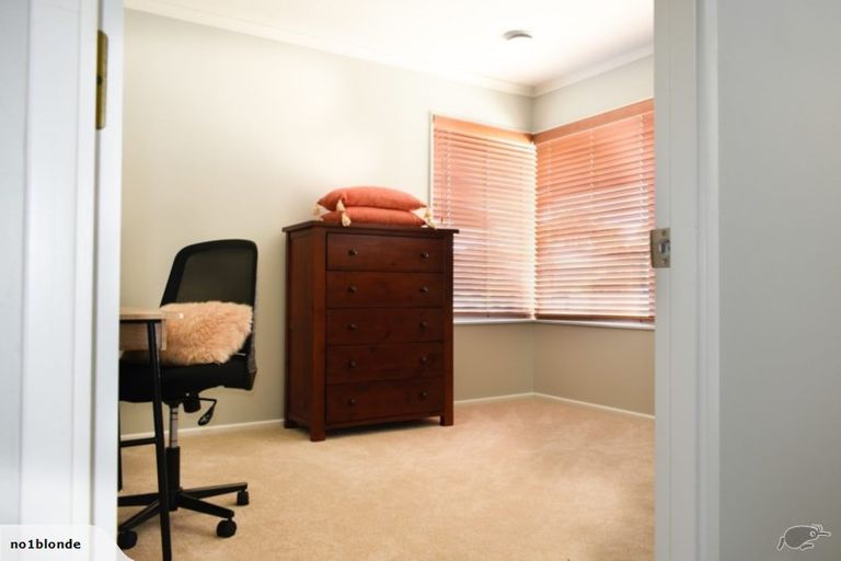 Photo of property in 23 Trossach Place, Wattle Downs, Auckland, 2103