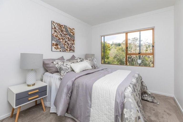 Photo of property in 47 Stapleford Crescent, Browns Bay, Auckland, 0630