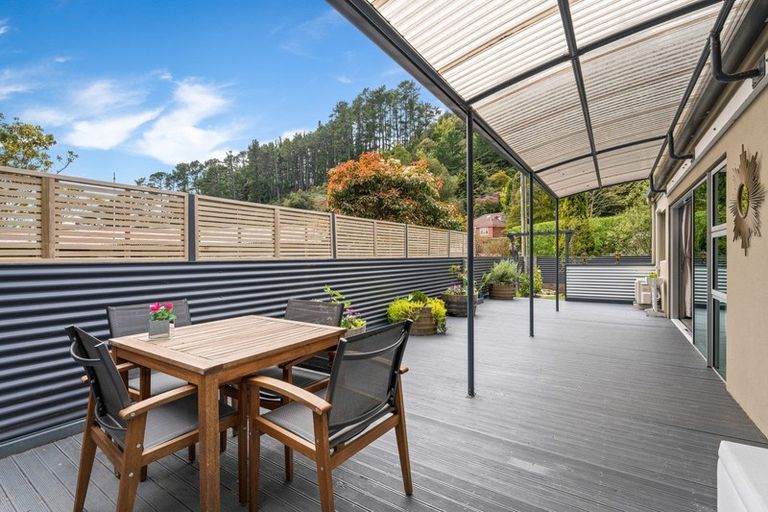 Photo of property in 108 Pinehaven Road, Pinehaven, Upper Hutt, 5019